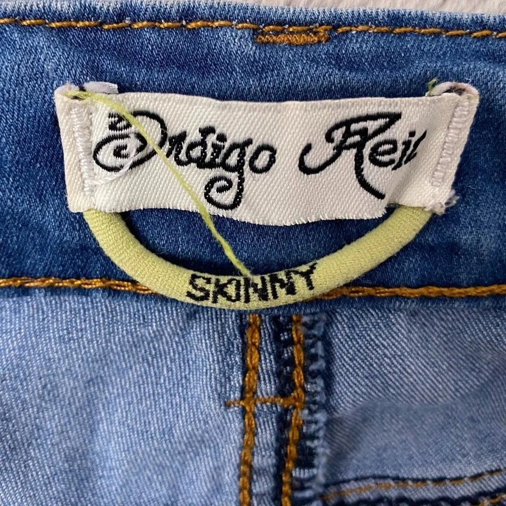 Indigo Rein Women's Jeans Distressed Light Wash‎ Casual Jeans Sz 9#9009